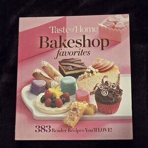 Taste of Home Bakeshop Favorites Cookbook